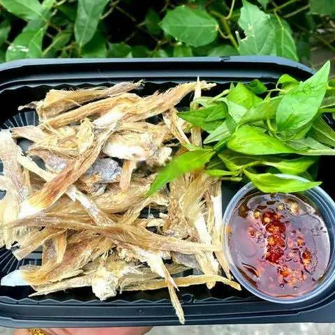 Hình ảnh Khô Cá Đuối Chấm Mắm Me