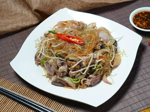 Hình ảnh Tim vịt xào mì/miến 