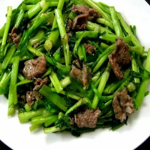 Hình ảnh Bò xào cần nước - lớn