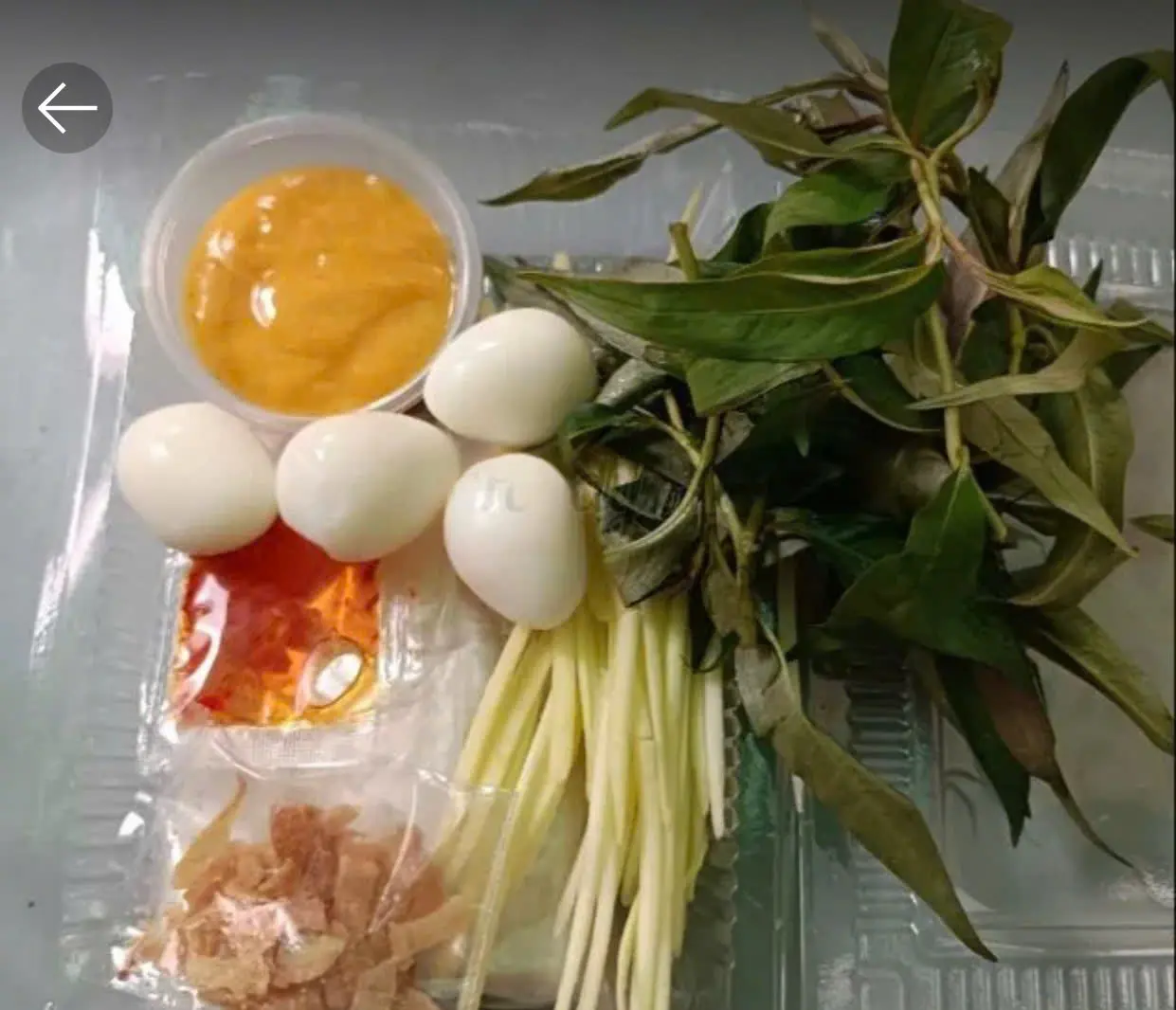 Hình ảnh Bánh tráng chấm sốt muối béo