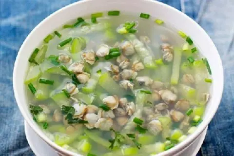 Hình ảnh Canh hến nấu bầu