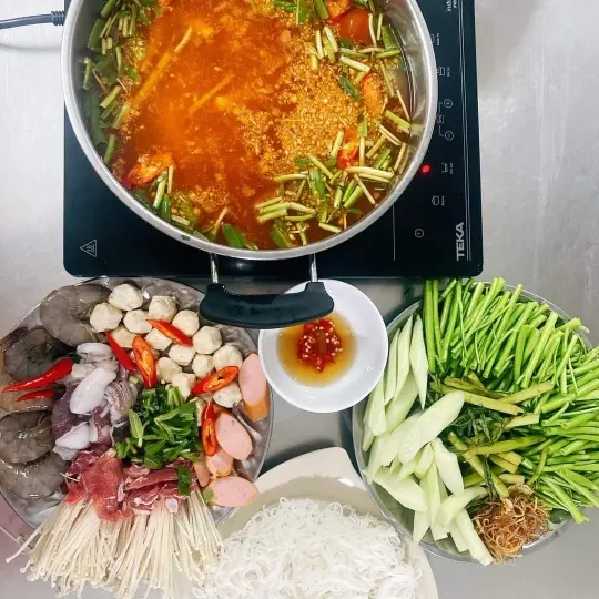 Hình ảnh Lẩu hải sản nhỏ