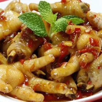 Hình ảnh Chân gà xào sate