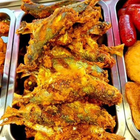 Hình ảnh Cơm cá tráo chiên muối sả