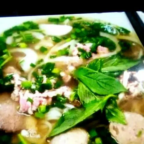 Hình ảnh Phở tái viên