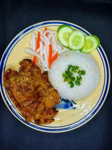 Hình ảnh Cơm Tấm Sườn Miếng
