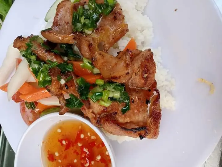 Hình ảnh cơm sườn 