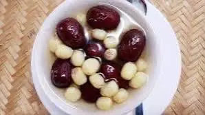 Hình ảnh Táo đỏ hạt sen sương sáo