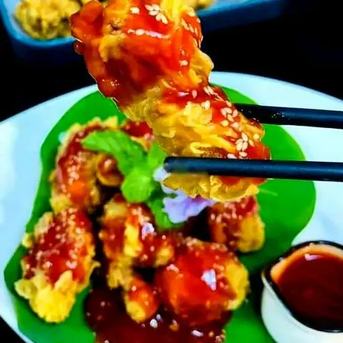 Hình ảnh Combo 2 Gà rán sốt cay + 1 khoai tây chiên size lớn