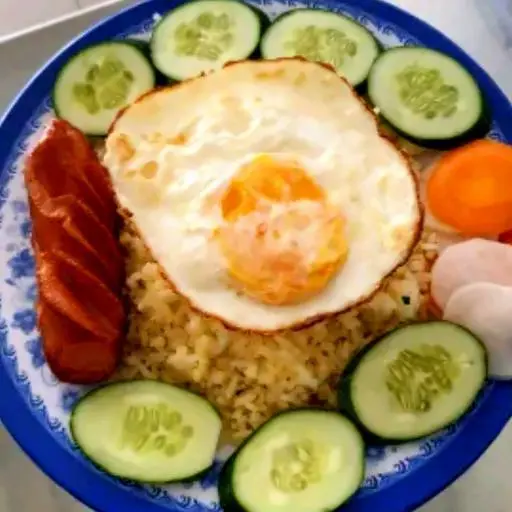 Hình ảnh Cơm Chiên Trứng Ốp La+ Xúc Xích