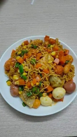 Hình ảnh Mì trộn rau của quả 