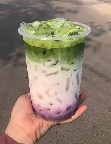 Hình ảnh Khoai môn latte matcha