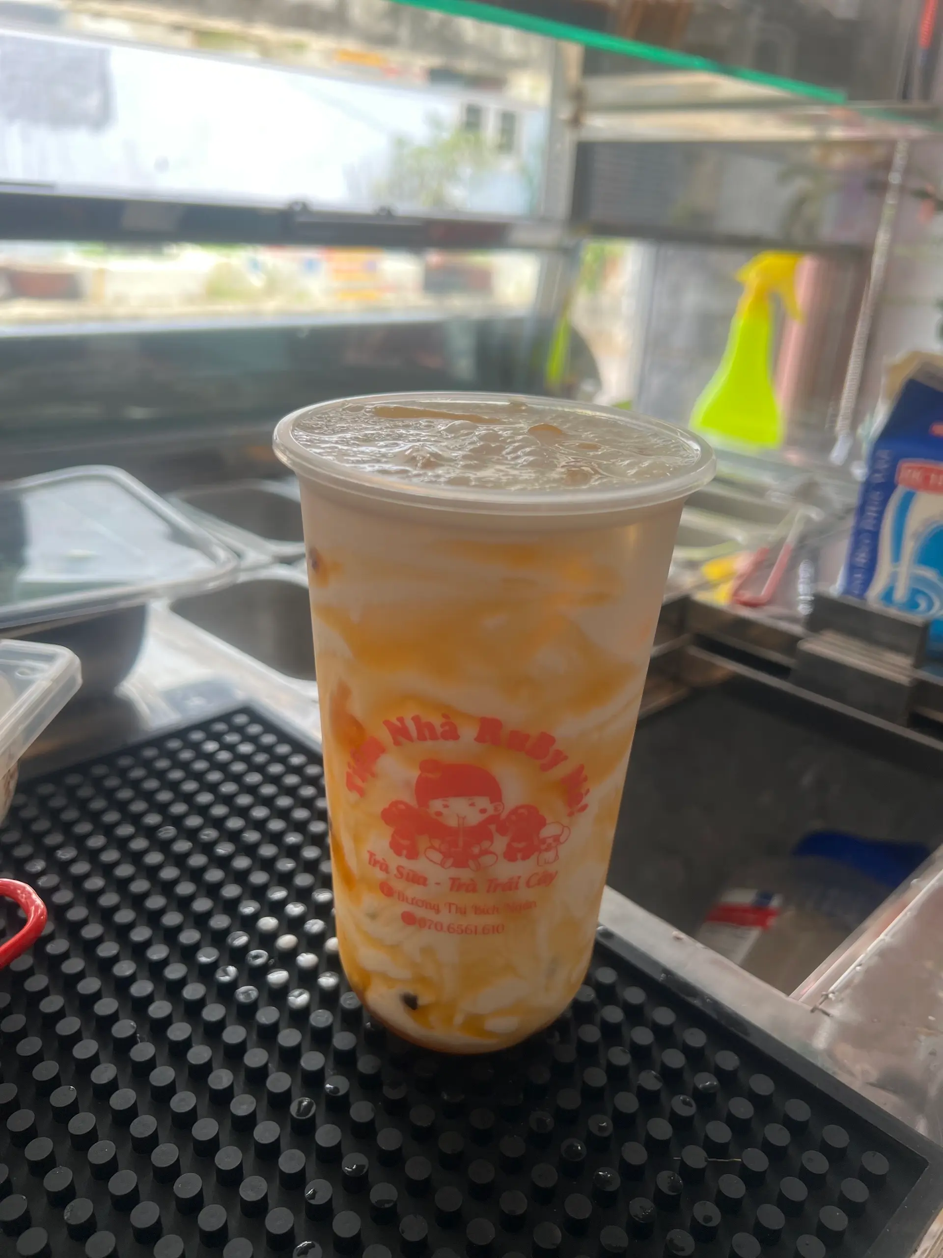 Hình ảnh sữa chua lắc vị xoài