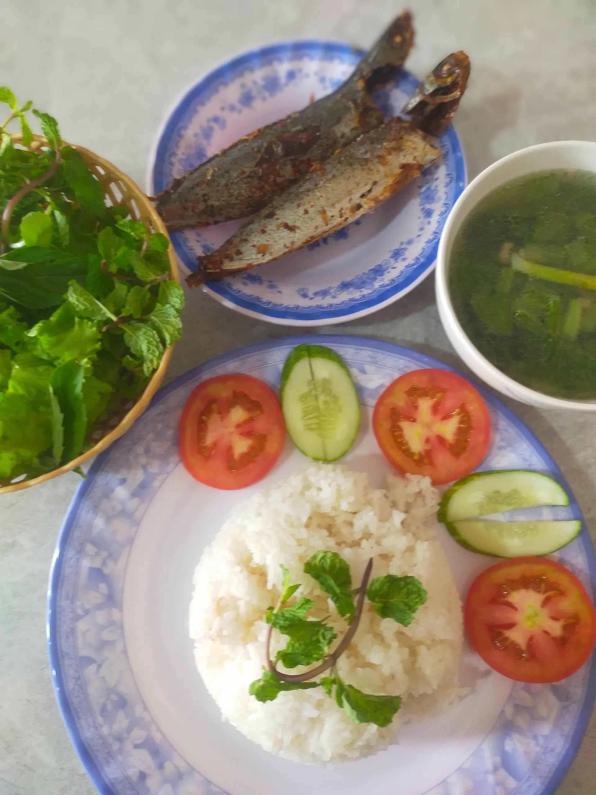 Hình ảnh Cơm cá kho tiêu