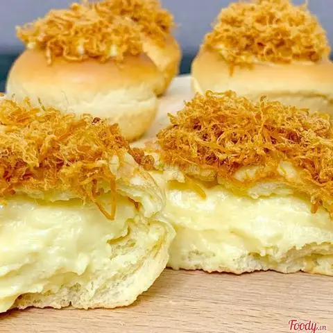 Hình ảnh Bánh Mì Phô Mai Tan Chảy Béo Ngậy
