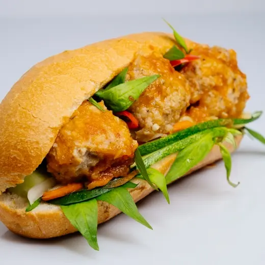 Hình ảnh Bánh mì chay xíu mại nấm