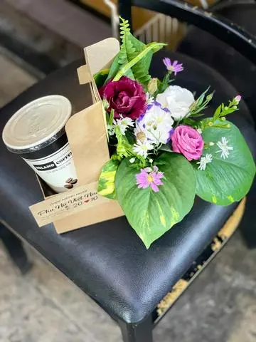 Hình ảnh set hoa kèm nước