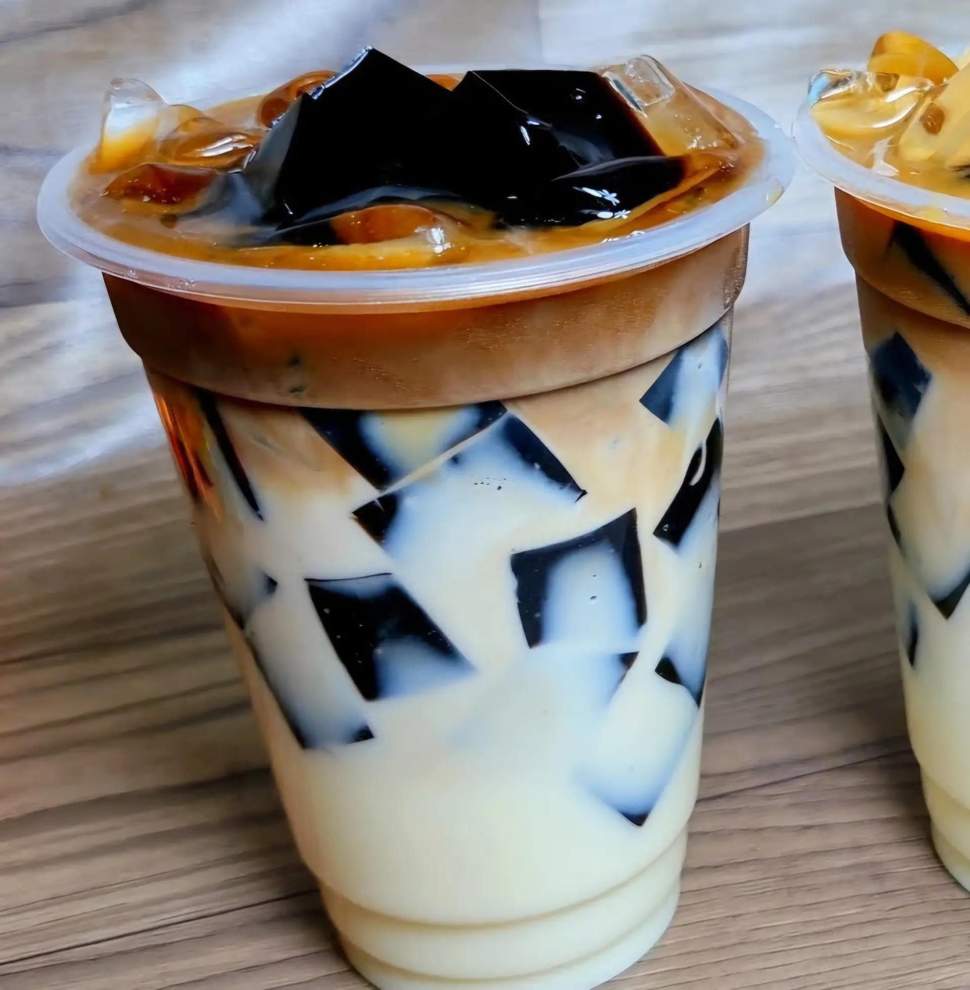 Hình ảnh Sữa tươi sương sáo đường đen