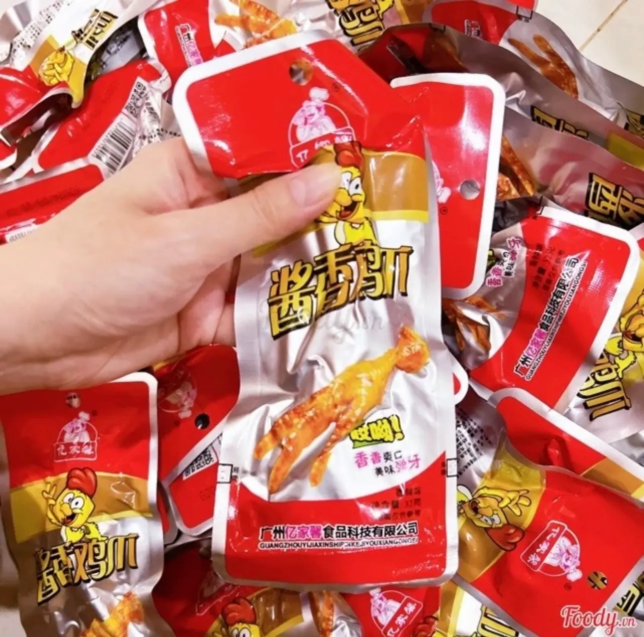 Hình ảnh chân gà cay tứ xuyên