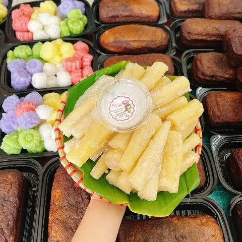 Hình ảnh khoai mì hấp cốt dừa 