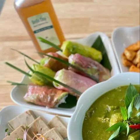 Hình ảnh Cuốn thính nhà Duyên