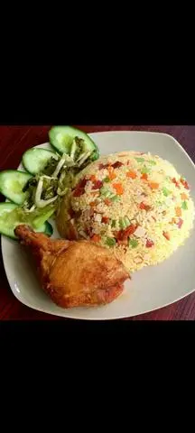 Hình ảnh cơm chiên Dương Châu+ đùi gà 