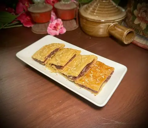Hình ảnh Bánh đậu đỏ - Red bean pan cake