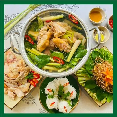 Hình ảnh lẩu gà lá giang szie nhỏ 