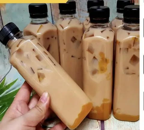 Hình ảnh Trà sữa truyền thống đóng chai