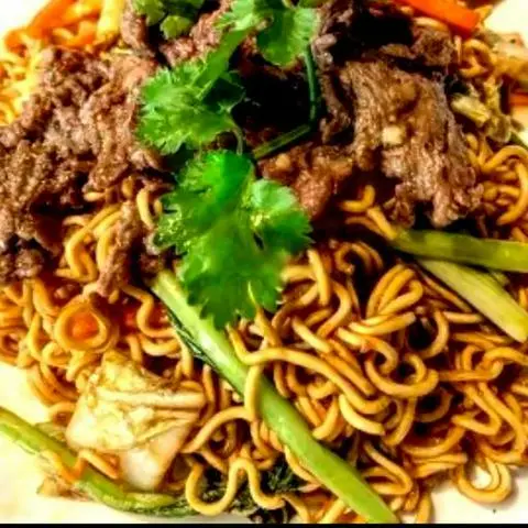 Hình ảnh Mì xào Bò