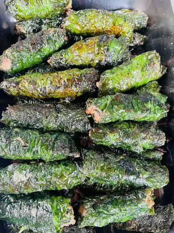 Hình ảnh Cơm chả lá lốt 