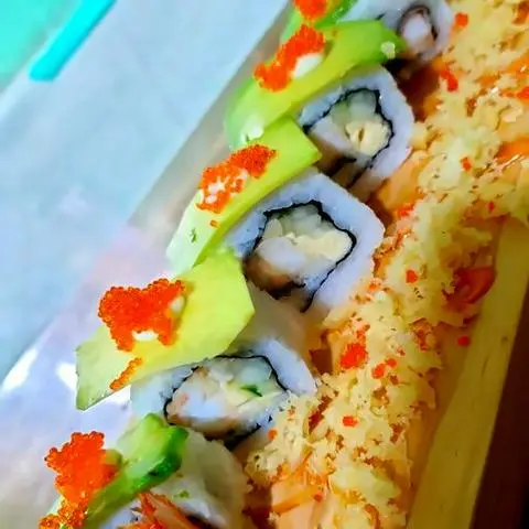 Hình ảnh EBI TEN ABO ROLL (Cơm Cuộn Tôm Chiên Ốp Bơ) 