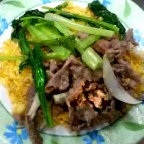 Hình ảnh Cơm Chiên Bò Xào Cải Thìa
