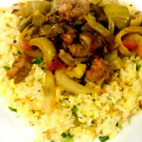 Hình ảnh Cơm Chiên Bò Xào Cải Chua 