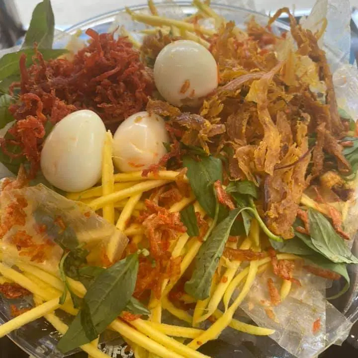 Hình ảnh Bánh Tráng Trộn Đỏ Mực (tự trộn)