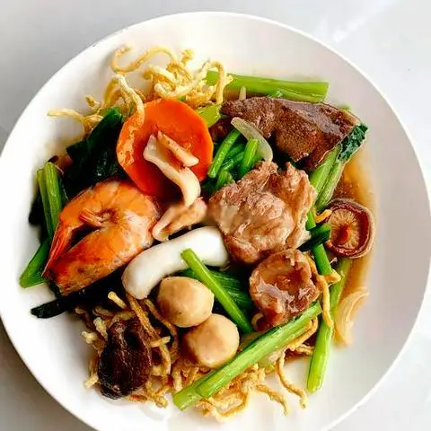 Hình ảnh Mì xào giòn thập cẩm (ít nước sốt)