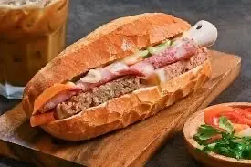 Hình ảnh BÁNH MÌ THỊT CHẢ PATE BƠ