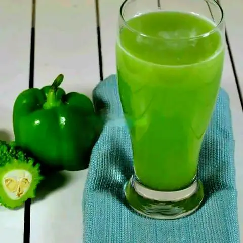 Hình ảnh Combo 6 bottles karela juice