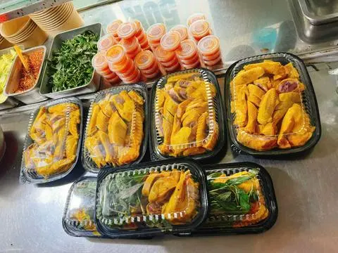 Hình ảnh gà 3 khuây 