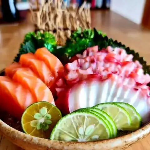 Hình ảnh Sashimi mix 3 - salmon tako sashimi