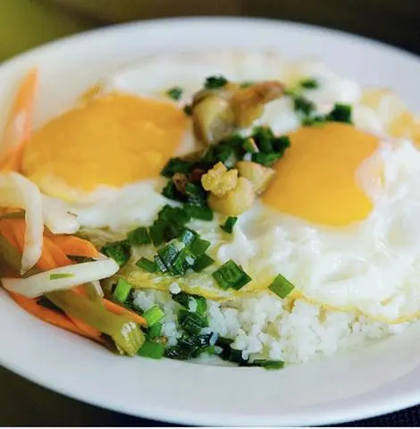 Hình ảnh Cơm 2 Trứng Ốp La