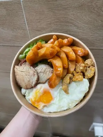 Hình ảnh Mì trộn đặc biệt