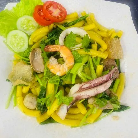 Hình ảnh Nui Xào Thập Cẩm