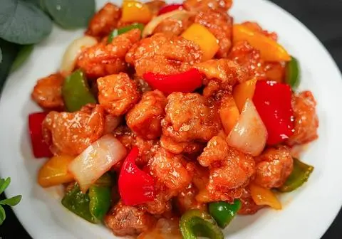 Hình ảnh Cơm Chiên Gà Sốt Chua Ngọt