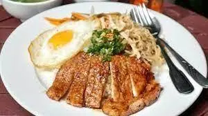 Hình ảnh Cơm tấm sườn bì trứng
