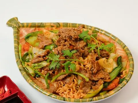 Hình ảnh Mì xào bò