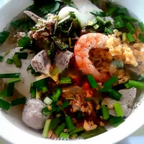 Hình ảnh Mì gói khô xương nam vang