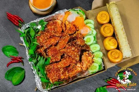 Hình ảnh 1 Gà Nướng Muối Ớt + 1 Cơm Lam + 4 Bánh Bao 