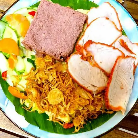 Hình ảnh Xôi xéo thịt xá xíu pate