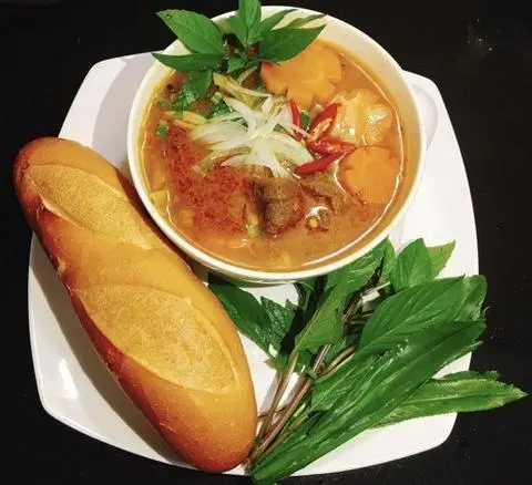 Hình ảnh Bò Kho Bánh Mì